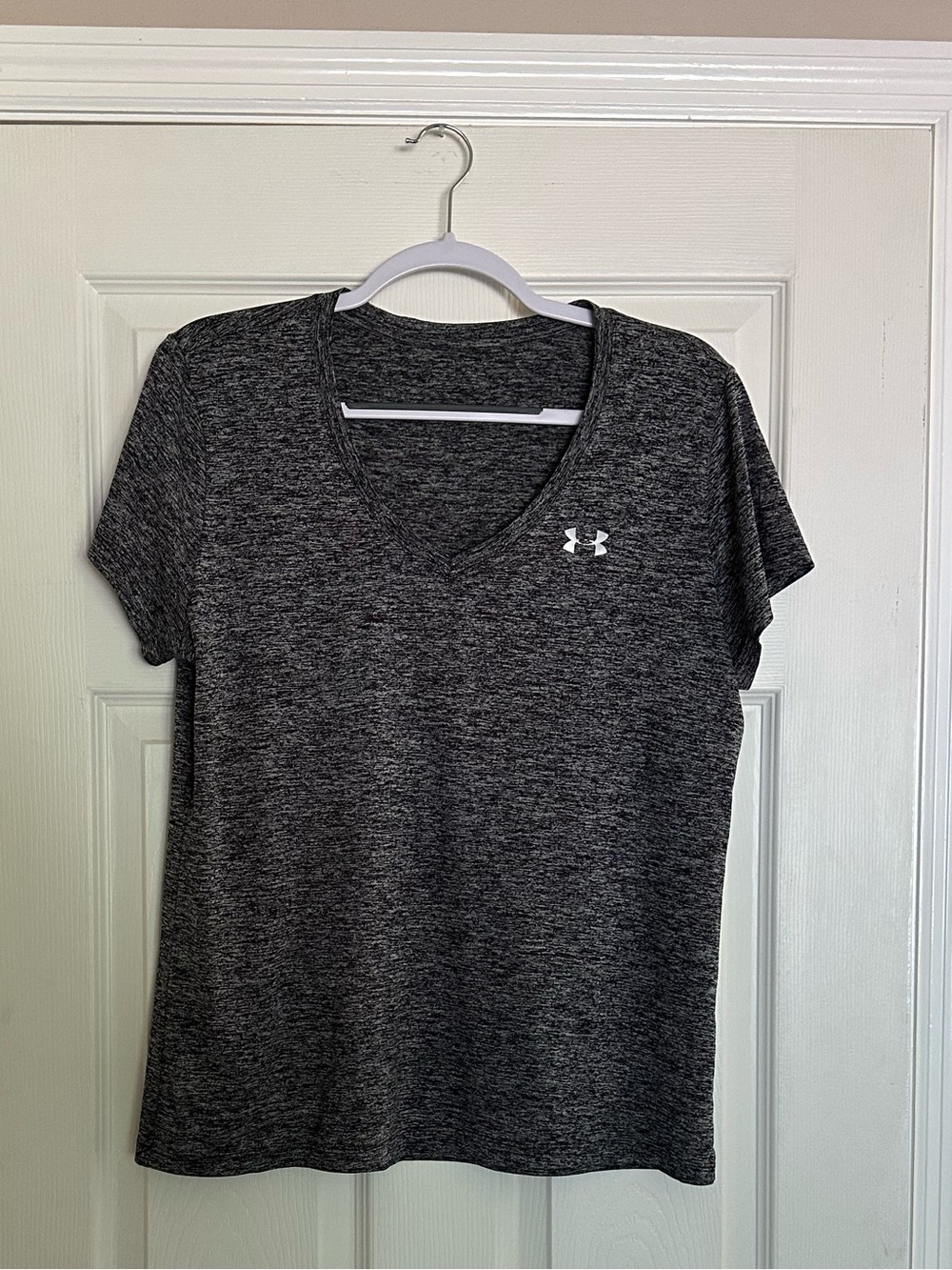 Set of 3 Under Armour Women's V-Neck Short Sleeve Tees